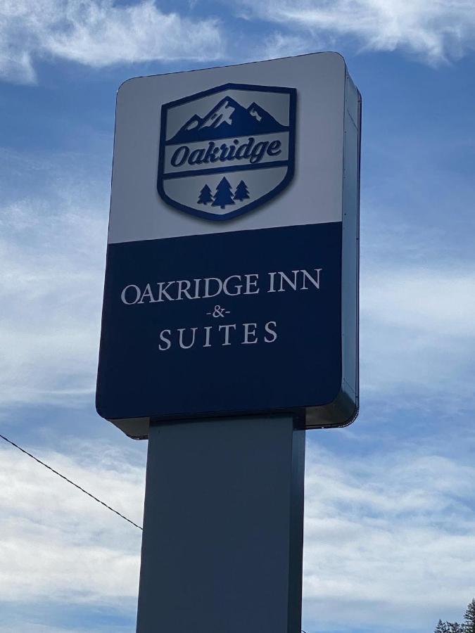 Oakridge Inn & Suites Kültér fotó