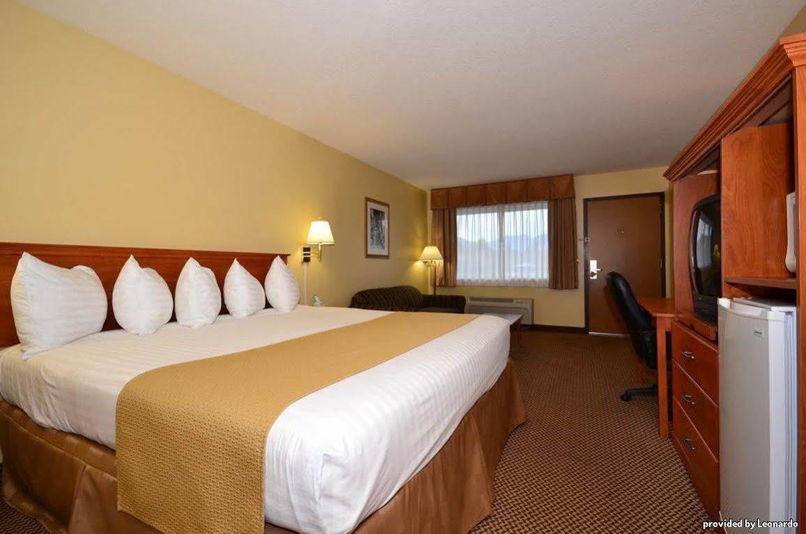 Oakridge Inn & Suites Szoba fotó