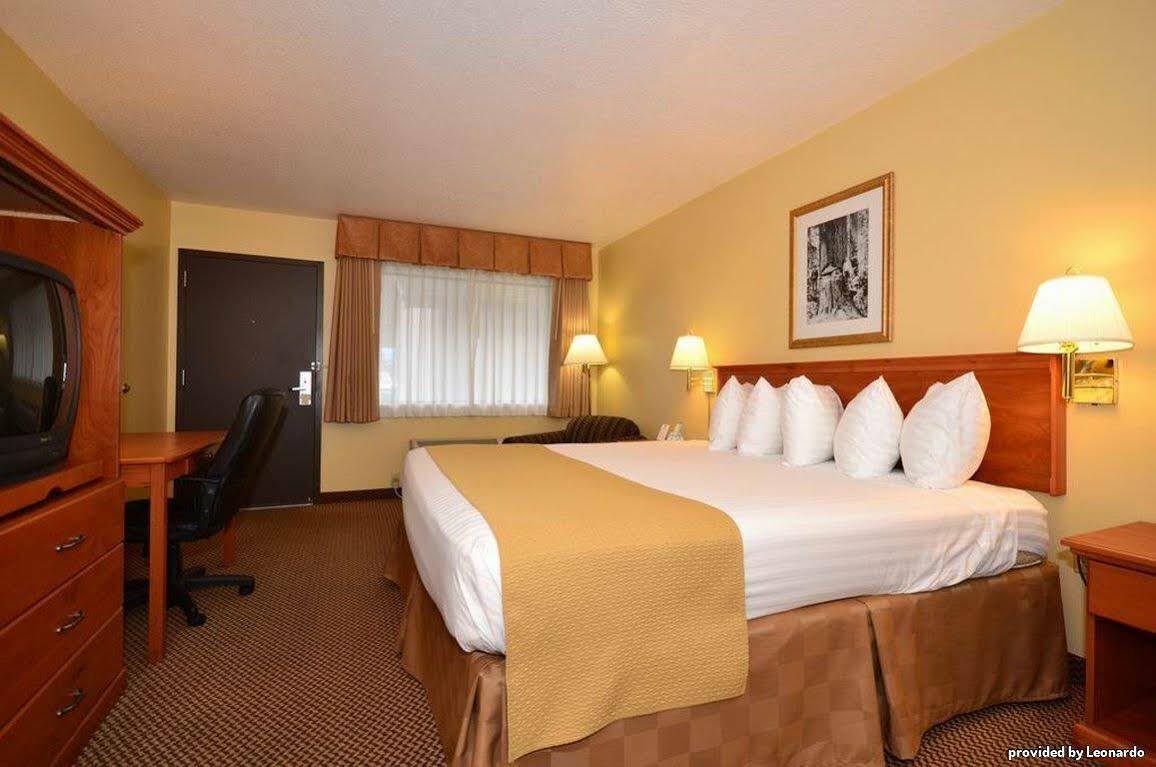 Oakridge Inn & Suites Szoba fotó